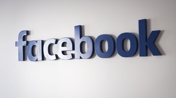 Facebook signs deal with Universal Music
