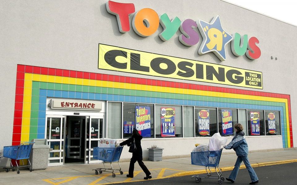 Are the Curtains Closing on Toys “R” Us ?